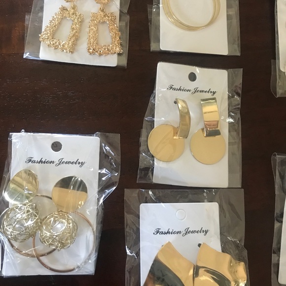 Gold Earrings- 9 pairs, ONE PRICE - Picture 3 of 13